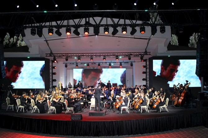 Qəbələ Festivalında ilk dəfə Azərbaycan kinofimlərindən musiqilər səsləndirilib — FOTOLAR