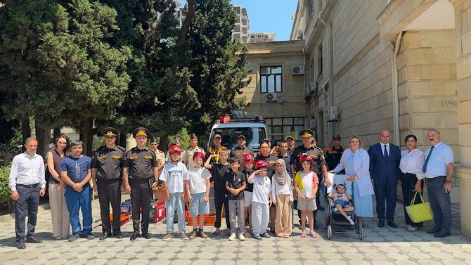 FHN əlilliyi olan şəxslər üçün maarifləndirmə tədbiri keçirdi — FOTOLAR FHN əlilliyi olan şəxslər üçün maarifləndirmə tədbiri keçirdi — FOTOLAR