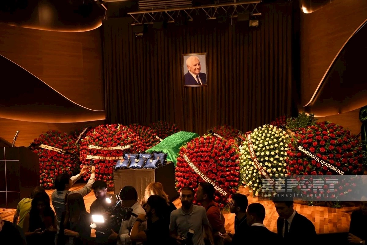 Nəriman Həsənzadə Birinci Fəxri xiyabanda dəfn olundu — YENİLƏNİB
