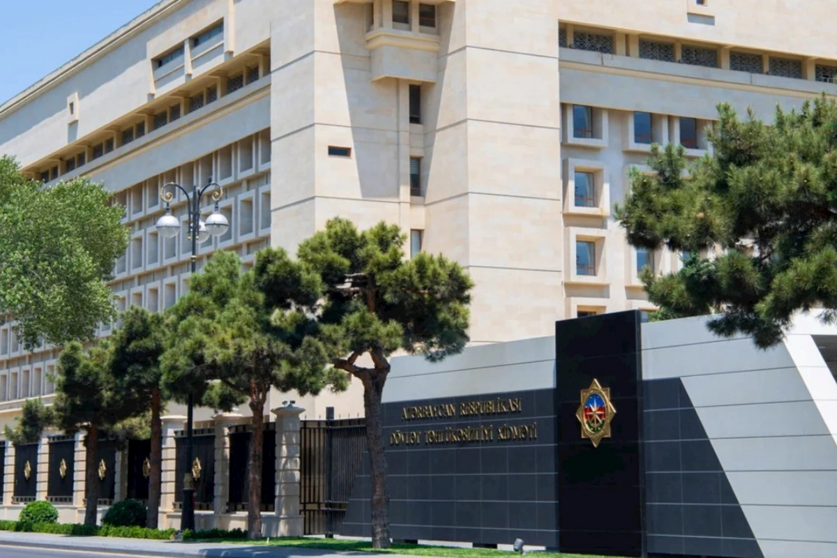 DTX-dən xüsusi əməliyyat: 17 il beynəlxalq axtarışda olan şəxs Azərbaycana gətirilib