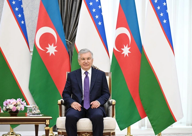 Prezidentlərin təkbətək görüşü oldu — FOTOLAR