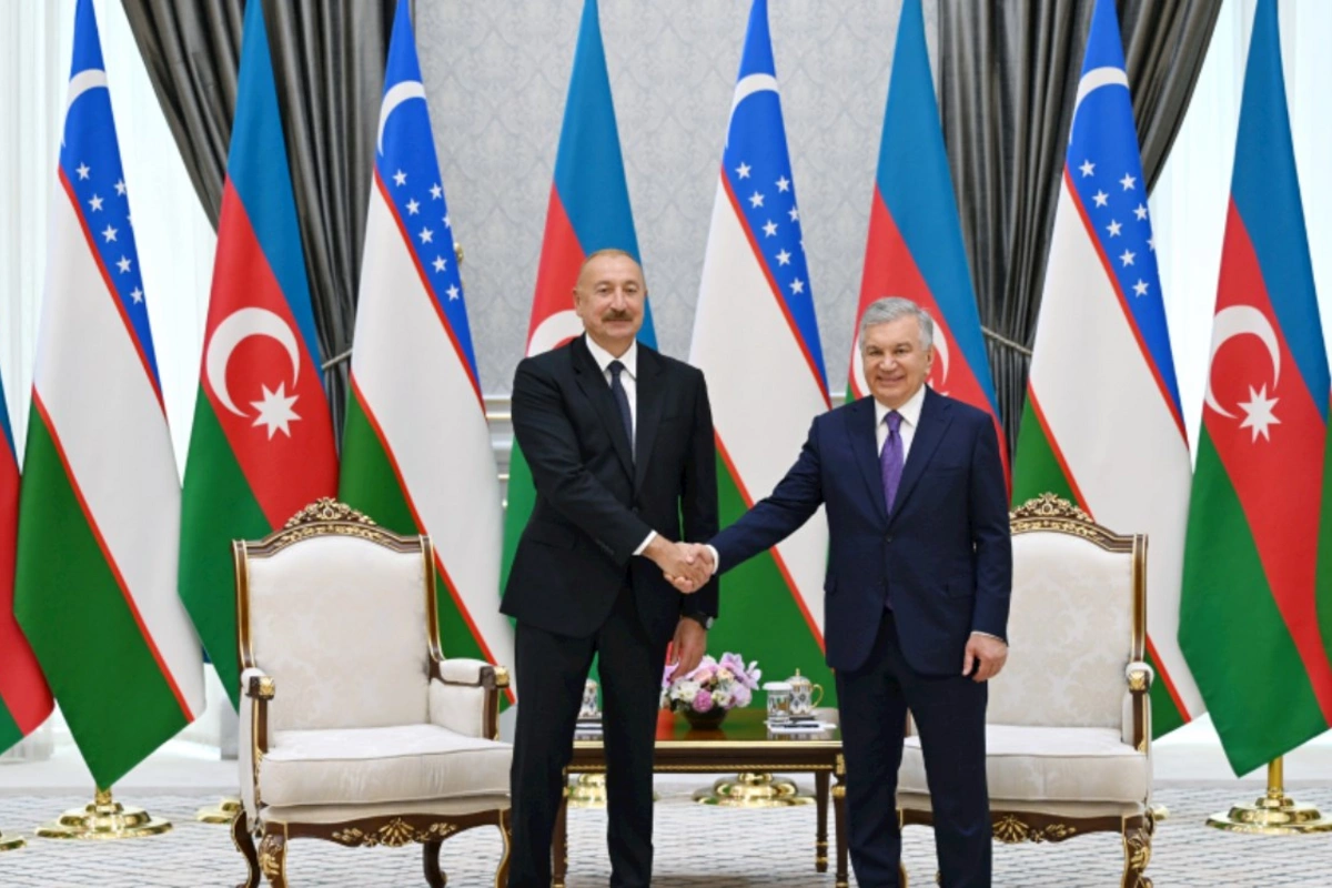 Prezidentlərin təkbətək görüşü oldu — FOTOLAR