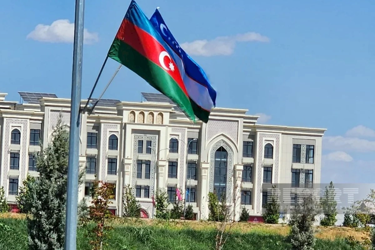 Daşkənd küçələri Azərbaycan və Özbəkistan bayraqları ilə bəzədilib