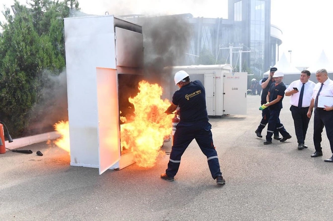 Yeni nəsil energetiklər: Şəbəkənin memarları Ümumrespublika Yarışının Qərb RETSİ üzrə regional turu təşkil olunub — FOTOLAR