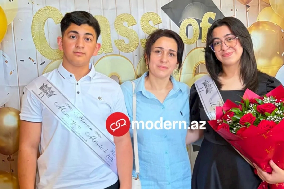 Ana və iki övladı eyni vaxtda tələbə oldu