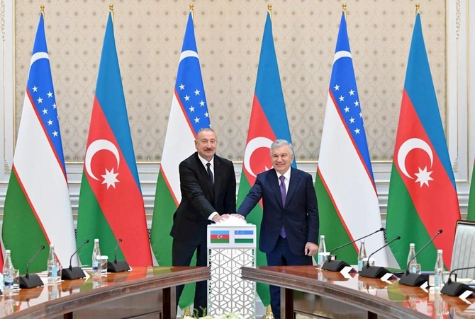 Azərbaycan və Özbəkistan prezidentlərinin iştirakı ilə “ABB Davr” Bank layihəsinin açılışı oldu — FOTOLAR