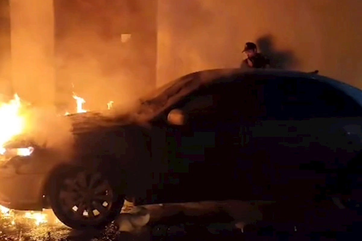 Xırdalanda “Hyundai” yandı — VİDEO