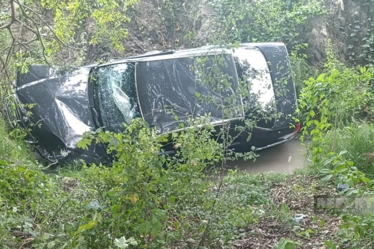 Oğuzda avtomobil aşıb, 7 nəfər xəsarət alıb — YENİLƏNİB