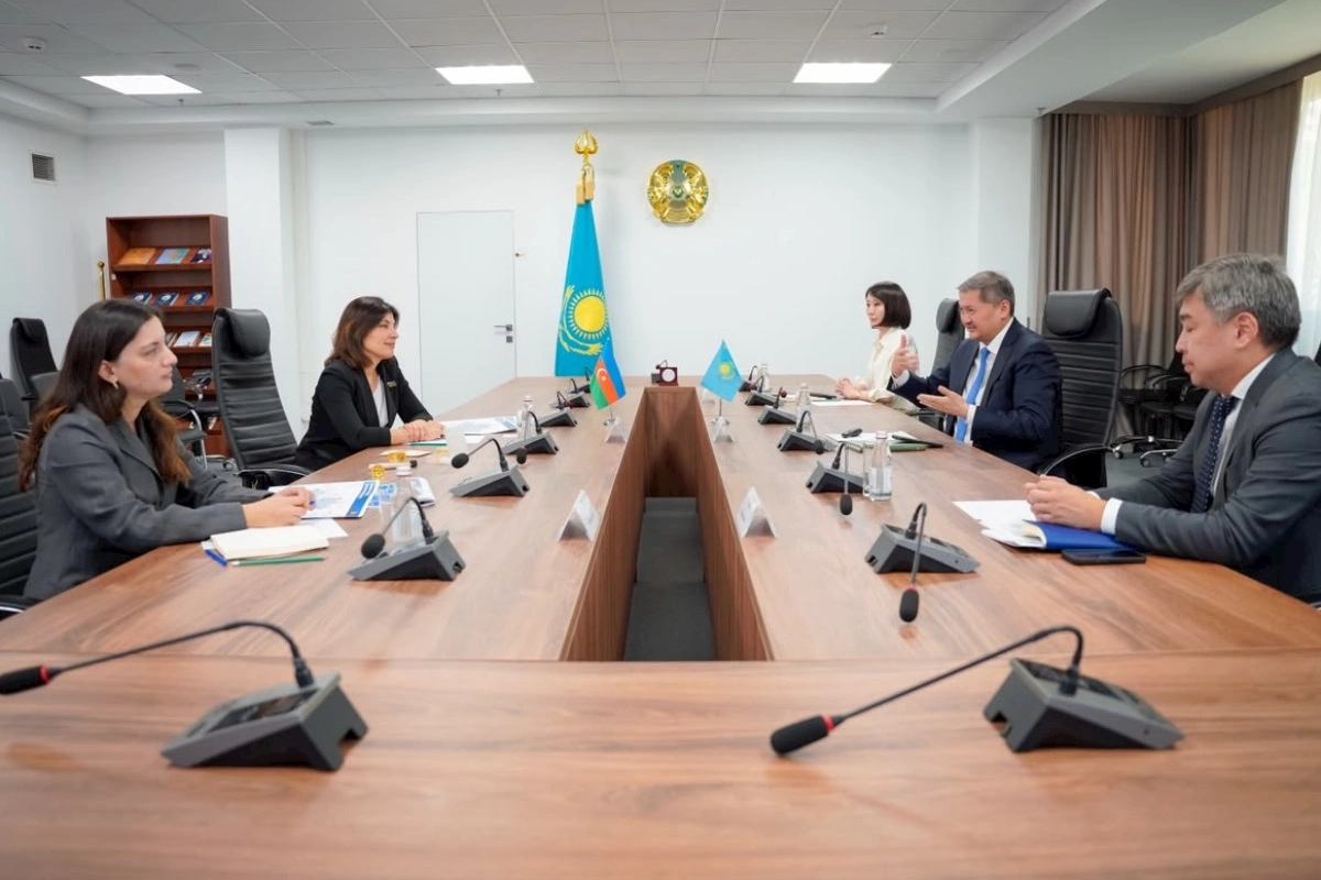 Günay Əfəndiyeva Astana şəhərində Qazaxıstanın elm və ali təhsil naziri ilə görüşüb — FOTOLAR