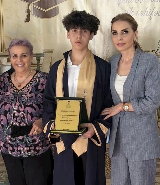 Oğlu Lamiyə Ələkbərovanı sevindirdi — FOTO