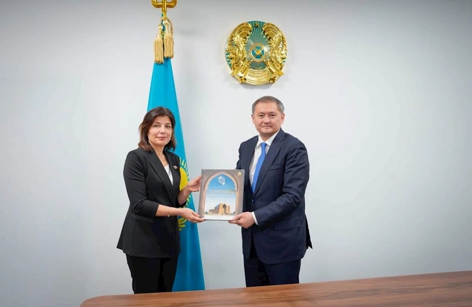 Günay Əfəndiyeva Astana şəhərində Qazaxıstanın elm və ali təhsil naziri ilə görüşüb — FOTOLAR Günay Əfəndiyeva Astana şəhərində Qazaxıstanın elm və ali təhsil naziri ilə görüşüb — FOTOLAR