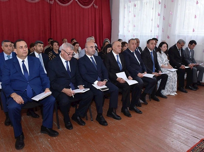 Zakir Fərəcov sakinlərlə görüş keçirdi — FOTOLAR