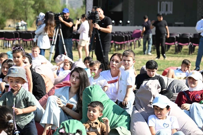 Laçında Şəngülüm, Şüngülüm, Məngülüm” nağıl-tamaşası nümayiş olunub — FOTOLAR