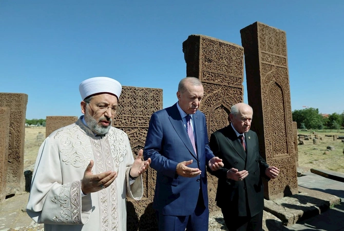 Malazgird — 955: Anadolunun qapılarını türklərə açan böyük zəfər — VİDEO