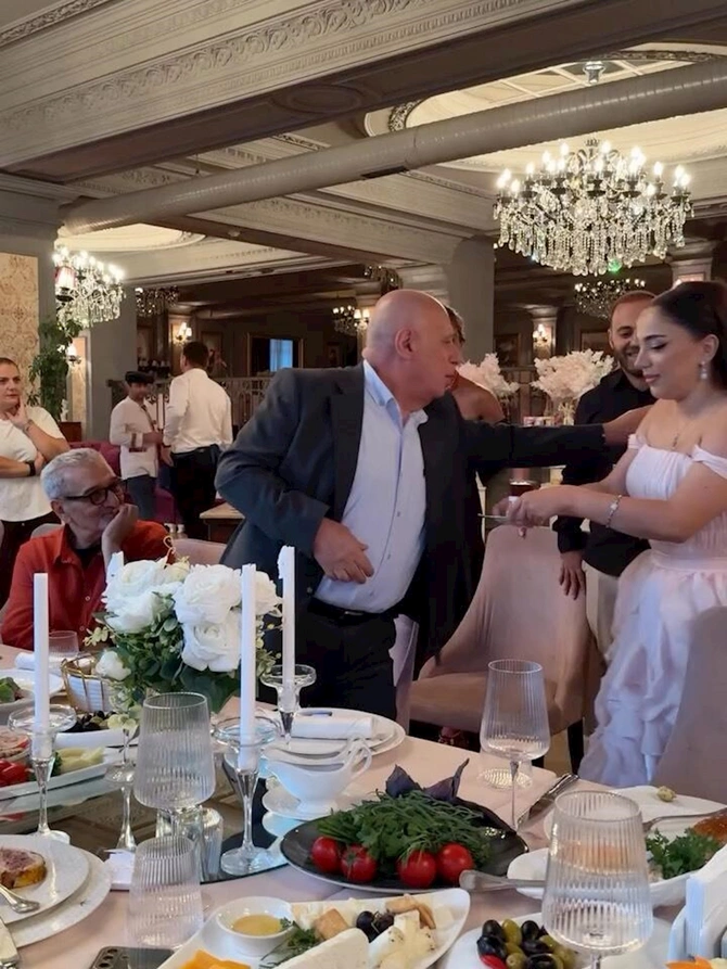 Corc nişanlandı — FOTOLAR