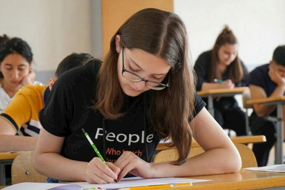 Bu il subbakalavrlar niyə az oldu? — Səbəb