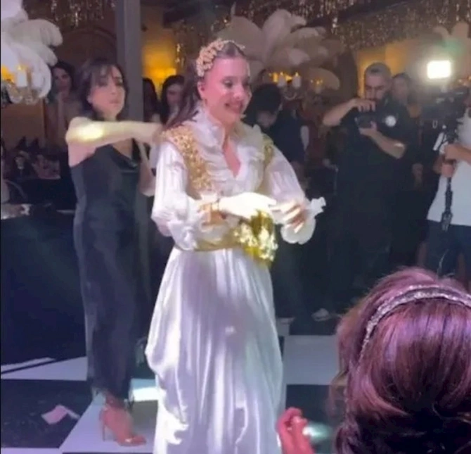 Selenanın Nazlısı gəlin olur: Əfsanələr illər sonra eyni kadrda — FOTOLAR