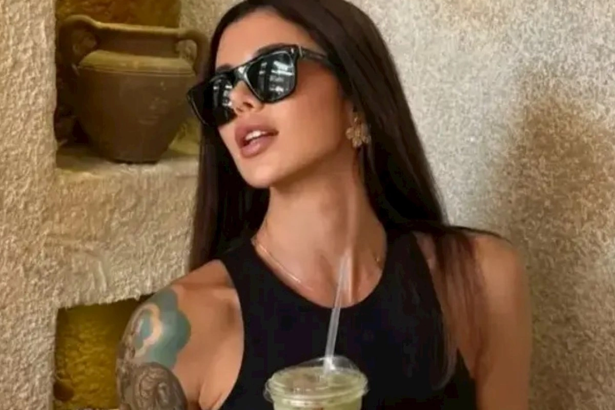 Bu dəfə imici ilə gündəmə gəldi: Qızılı saçlarla vidalaşdı — FOTOLAR