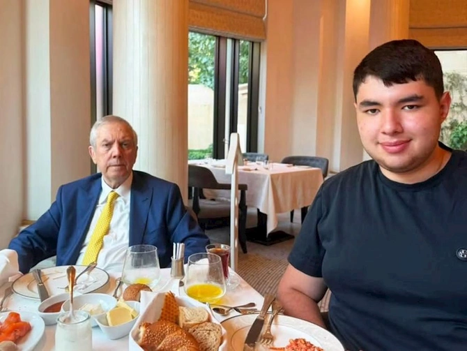Aziz Yıldırım Bakıya gəldi — FOTOLAR Aziz Yıldırım Bakıya gəldi — FOTOLAR