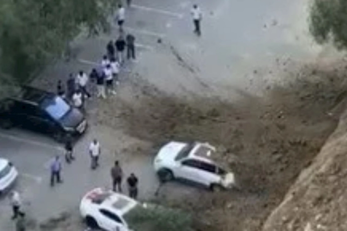 Bakıdakı sürüşmədə əzilən avtomobillərin pulunu kim ödəyəcək?