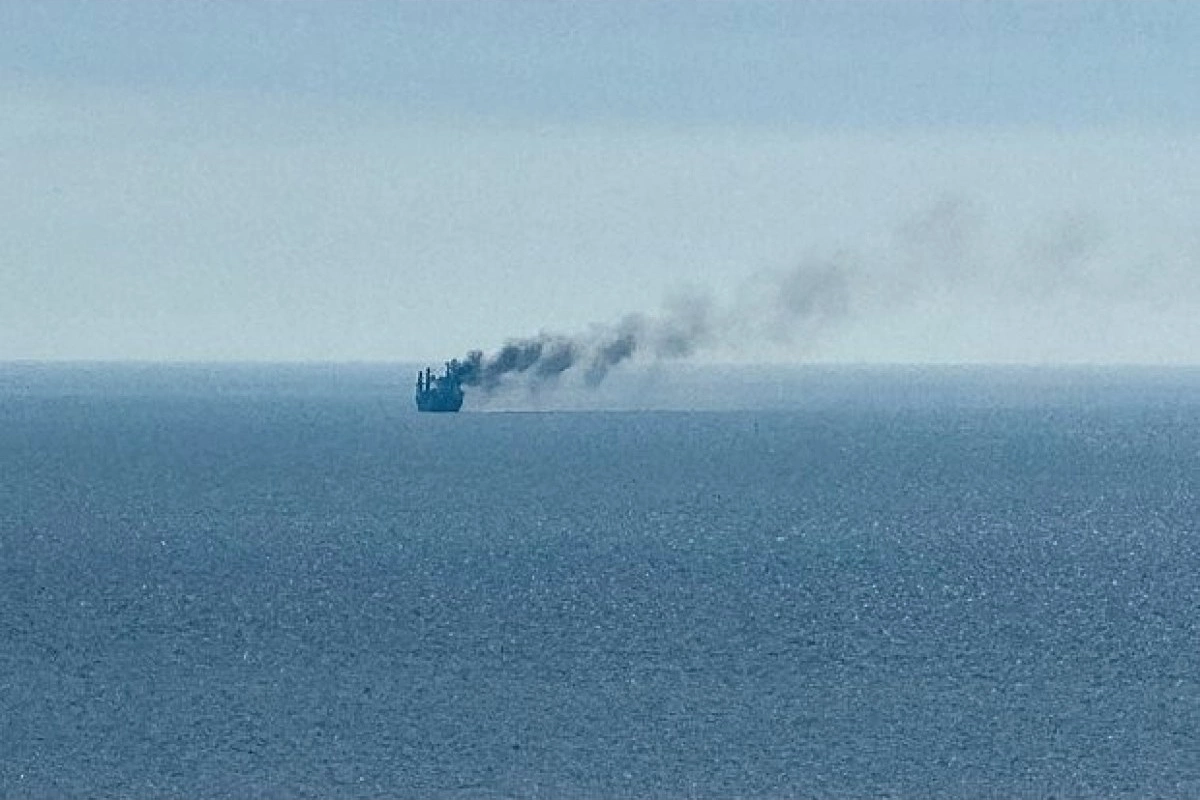 Oman sahillərində daha bir tanker mərmi atəşinə məruz qalıb