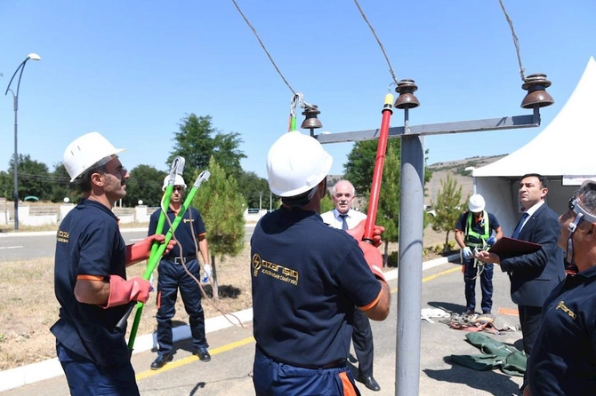 Yeni nəsil energetiklər: Şəbəkənin memarları Ümumrespublika Yarışının 4-cü regional turu keçirilib — FOTOLAR