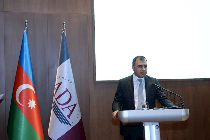 Dövlət Proqramı qalibləri ilə görüş keçirildi — FOTOLAR