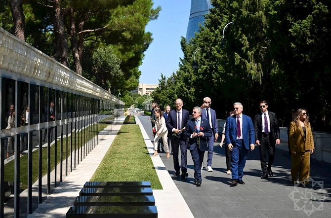 Kassis Şəhidlər xiyabanında — FOTOLAR