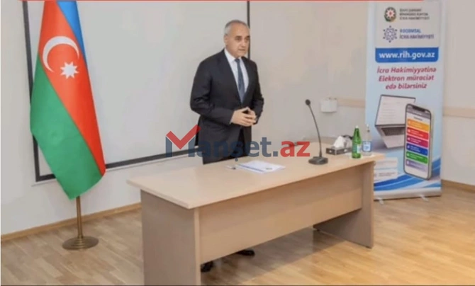 İcra başçısı vətəndaş qəbuluna süpürgəçiləri yığdırdı — Özündən AÇIQLAMA İcra başçısı vətəndaş qəbuluna süpürgəçiləri yığdırdı — Özündən AÇIQLAMA