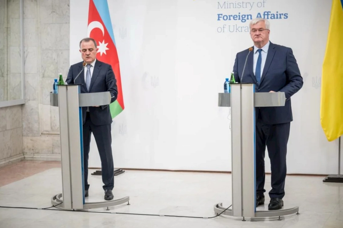 Ceyhun Bayramov: Zərurət yaranarsa, dost Ukraynaya qaz tədarükündən məmnun olarıq
