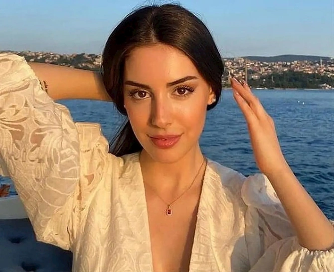 Kızılcık Şerbetindən ayrılsa da... — FOTO