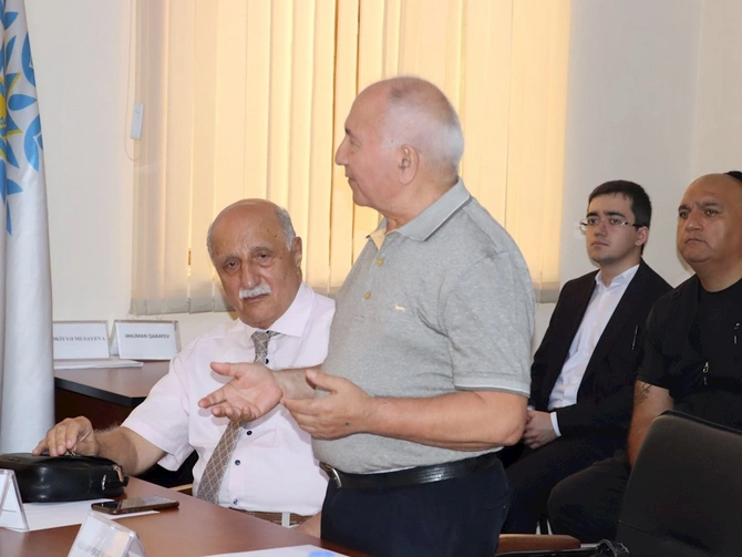 YAP Səbail rayon təşkilatında “Şəhərsalma və Memarlıq İli” çərçivəsində “91-lər” və partiya veteranları ilə görüş keçirilib — FOTOLAR
