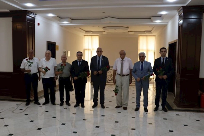 YAP Səbail rayon təşkilatında “Şəhərsalma və Memarlıq İli” çərçivəsində “91-lər” və partiya veteranları ilə görüş keçirilib — FOTOLAR