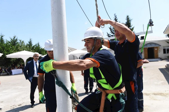 Yeni nəsil energetiklər: Şəbəkənin memarları Ümumrespublika Yarışının regional turuna start verilib — VİDEO/FOTOLAR Yeni nəsil energetiklər: Şəbəkənin memarları Ümumrespublika Yarışının regional turuna start verilib — VİDEO/FOTOLAR