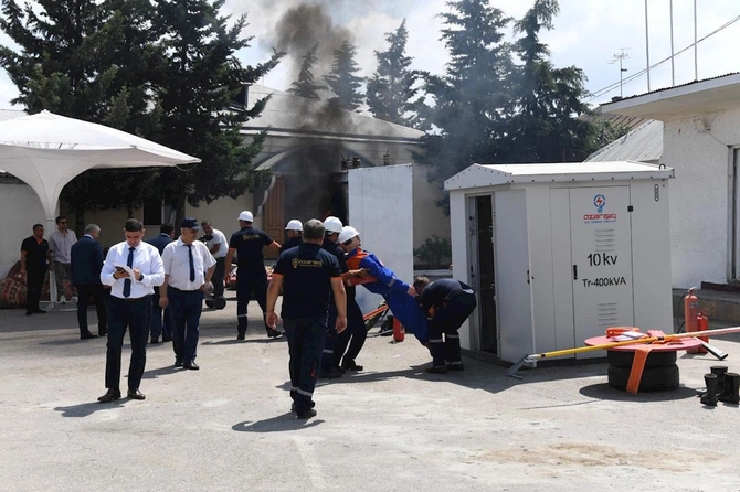 Yeni nəsil energetiklər: Şəbəkənin memarları Ümumrespublika Yarışının regional turuna start verilib — VİDEO/FOTOLAR Yeni nəsil energetiklər: Şəbəkənin memarları Ümumrespublika Yarışının regional turuna start verilib — VİDEO/FOTOLAR