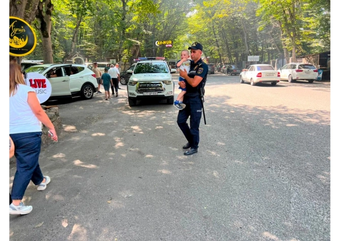 İstirahət zonalarında polisin fasiləsiz xidməti təşkil edilib — FOTOLAR