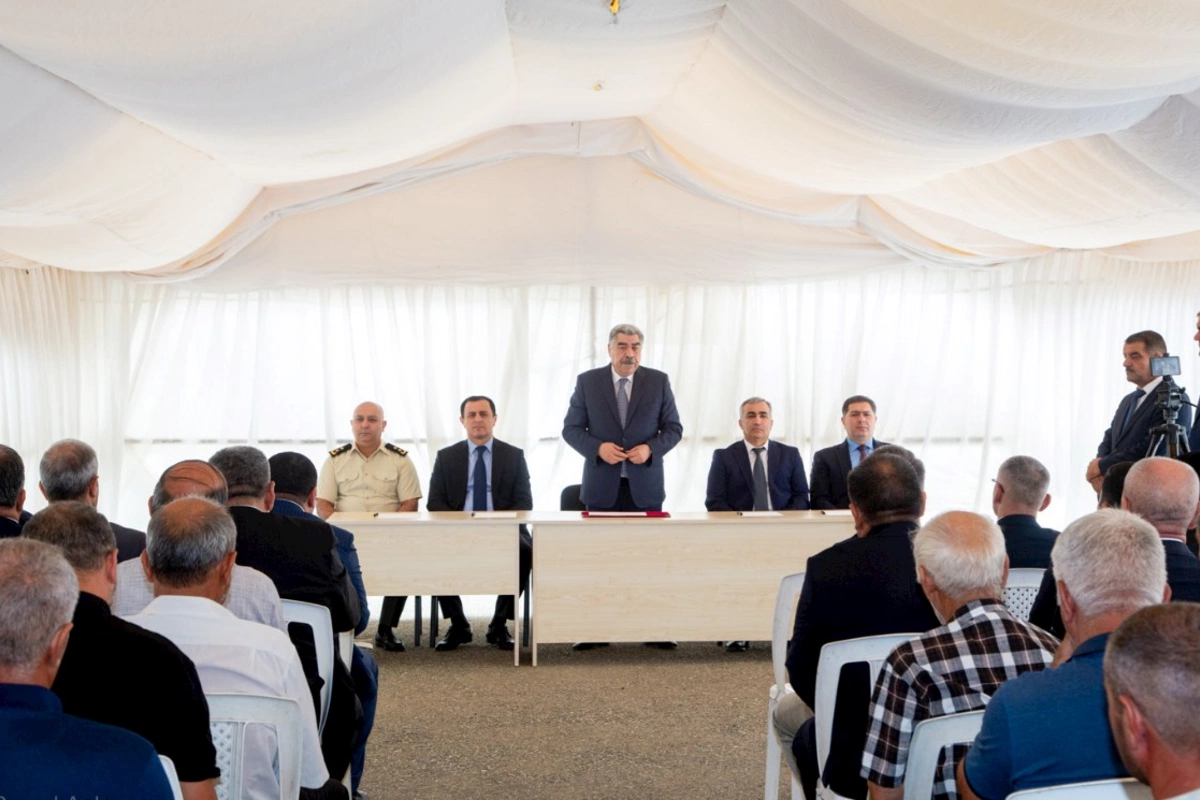 Salyan rayonunda növbəti səyyar qəbul keçirildi — FOTOLAR