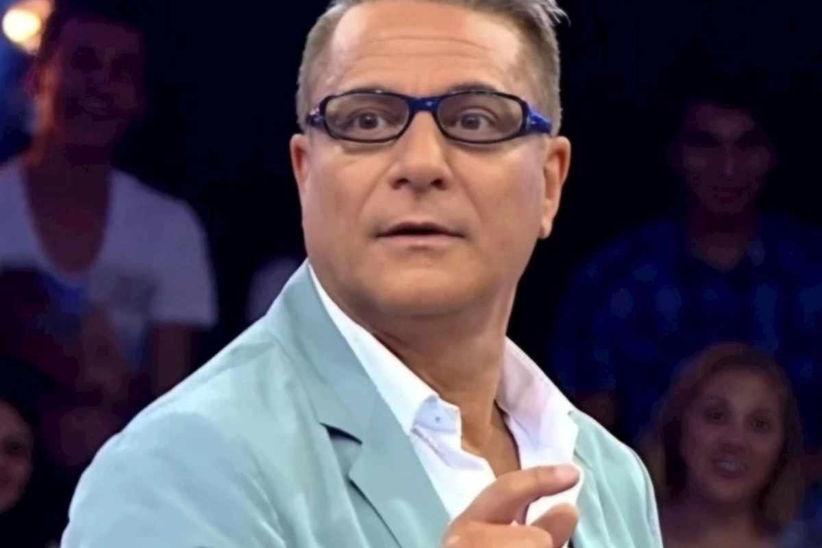 Məşhur şoumen qəfil xəstəxanaya düşdü — Ürəyindən əməliyyat olundu