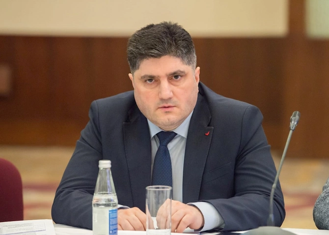 Əhali daha çox xərcləyir: Bəs səbəb nədir?