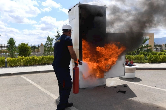 Yeni nəsil energetiklər: Şəbəkənin memarları Ümumrespublika Yarışının Aran RETSİ üzrə regional turu təşkil olunub — FOTOLAR
