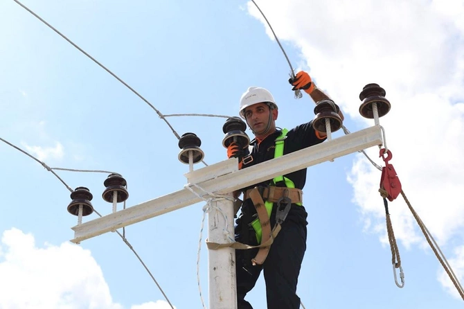 Yeni nəsil energetiklər: Şəbəkənin memarları Ümumrespublika Yarışının Aran RETSİ üzrə regional turu təşkil olunub — FOTOLAR