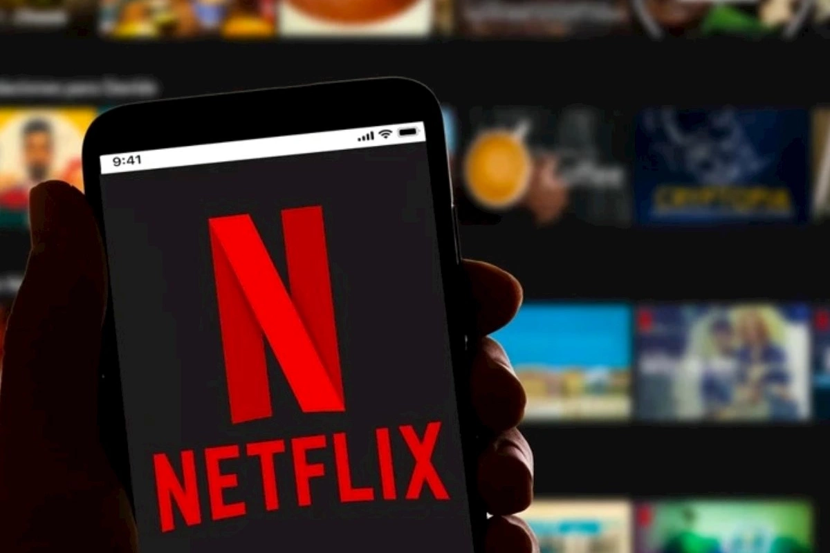 Netflixə ittiham: Ailələrdən məlumat toplayaraq reklama çevirib?