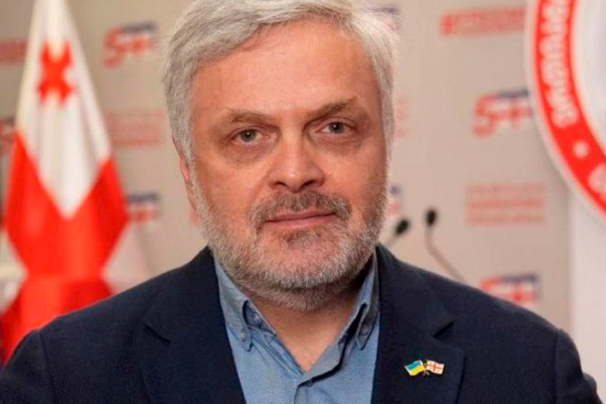 Gürcüstanın sabiq müdafiə nazirinə həbs qərarı — Dövlətə xəyanətdə ittiham olunur
