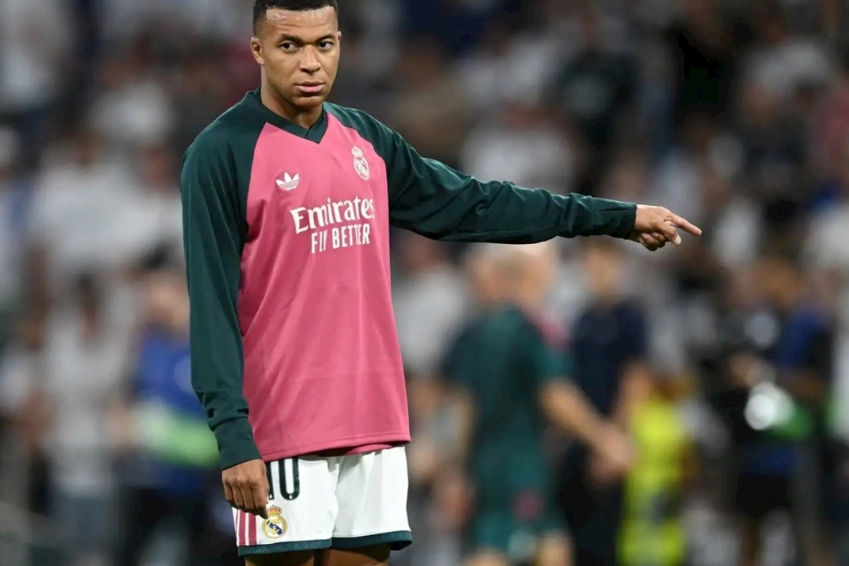 Mbappe: Messidən fərqliyəm, 100 yaşıma qədər oynaya bilərəm