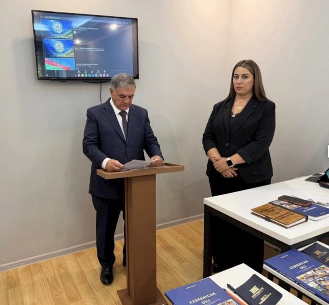 Almatıda Azərbaycan Bazar günü məktəbi fəaliyyətə başlayıb — FOTOLAR