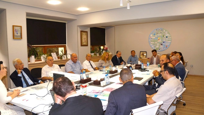 Məhdud su ehtiyatlarından səmərəli istifadənin yolları müzakirə olunub — FOTOLAR