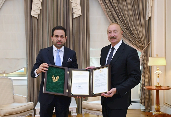 İlham Əliyev Müsəlman Ağsaqqalları Şurasının baş katibini qəbul edib — FOTOLAR