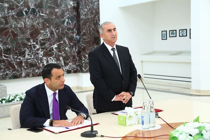 Hacıqabulda Dövlət Proqramının icrası yoxlanıldı — FOTOLAR Hacıqabulda Dövlət Proqramının icrası yoxlanıldı — FOTOLAR
