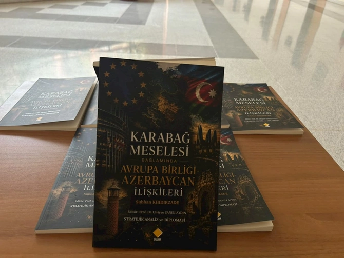 İstanbul Universitetinin doktorantı Azərbaycanın diplomatik zəfərini Türkiyə akademiyasına daşıdı — FOTOLAR