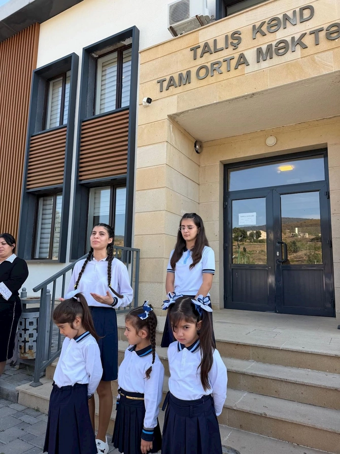 İşğaldan azad edilmiş ərazilərdə 7 məktəbdə ilk dəfə Bilik Günü qeyd edilir — FOTOLAR